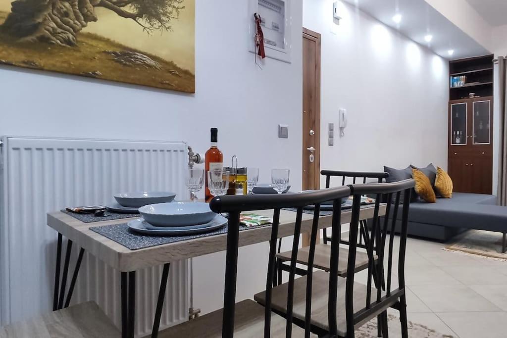 Modern Apartment In Itea Luaran gambar