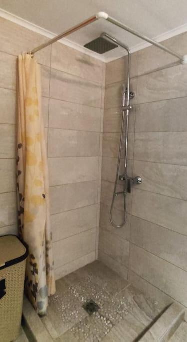 Modern Apartment In Itea Luaran gambar