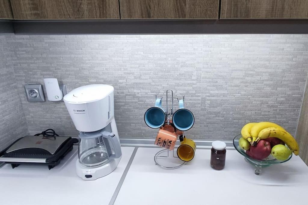 Modern Apartment In Itea Luaran gambar