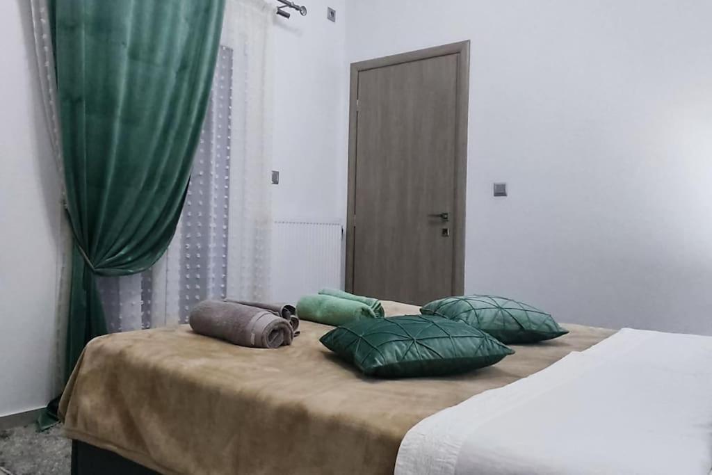 Modern Apartment In Itea Luaran gambar
