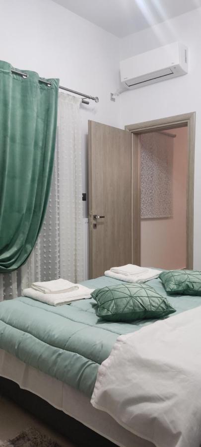 Modern Apartment In Itea Luaran gambar